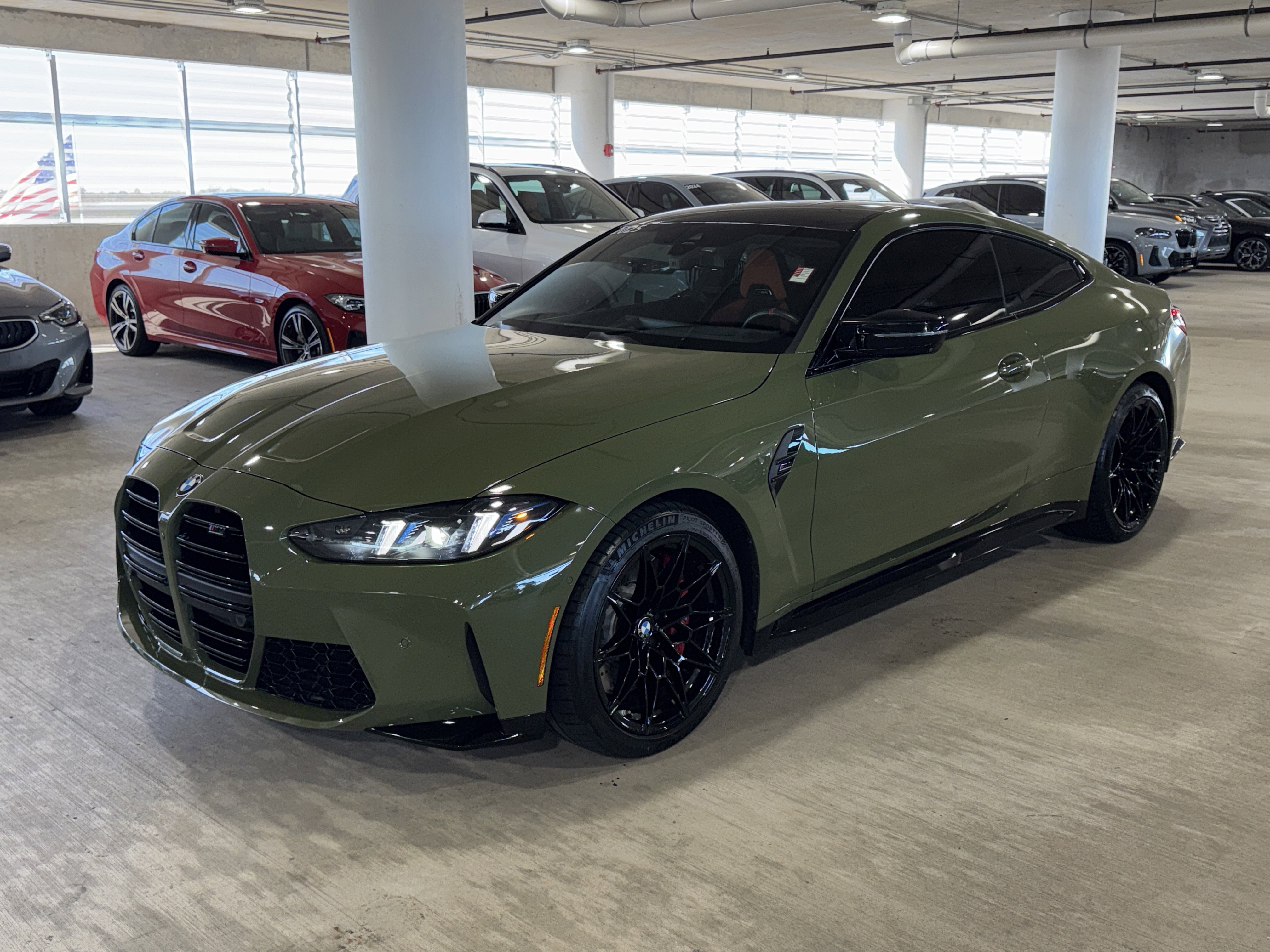 Used 2025 BMW M4 Competition w/ Executive Package image 4