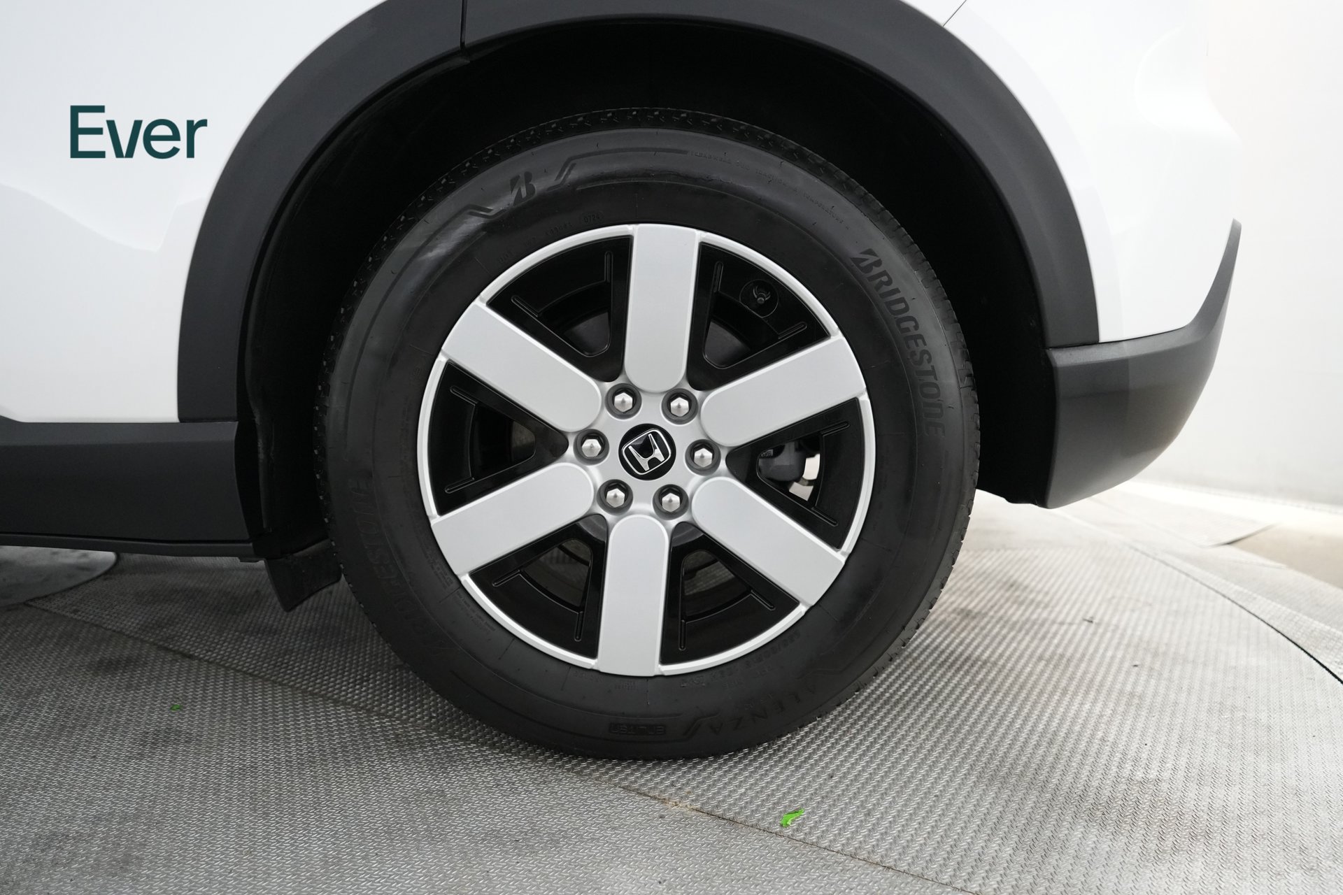 Used 2024 Honda Prologue EX image 9