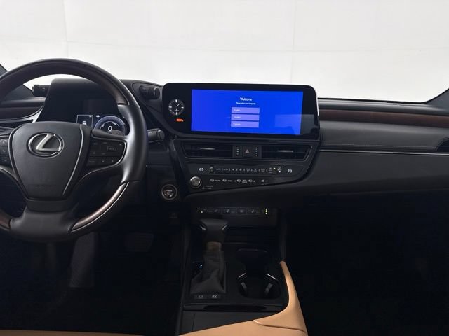 Certified 2025 Lexus ES 300h w/ Technology Package FWD image 32