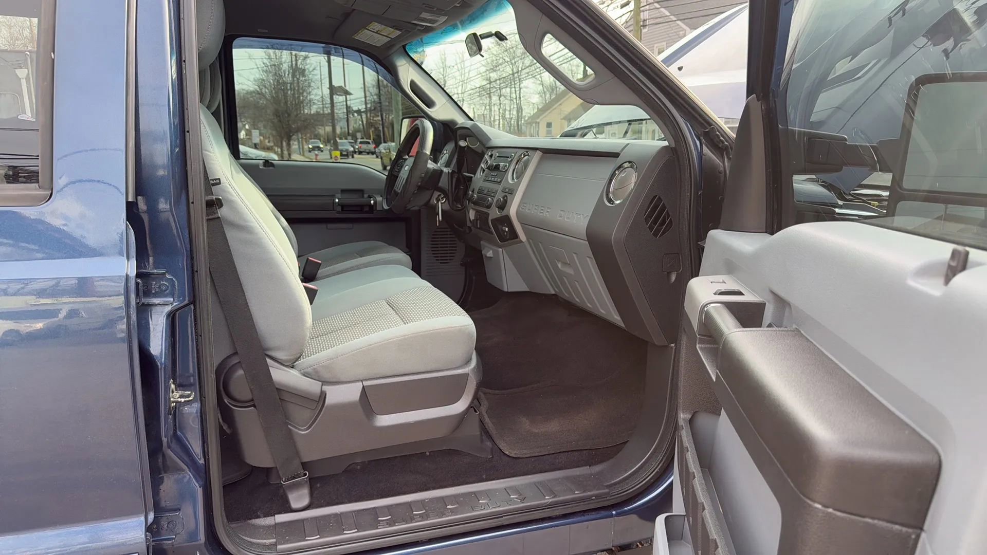 Used 2015 Ford F250 XLT w/ Snow Plow Prep Package image 22