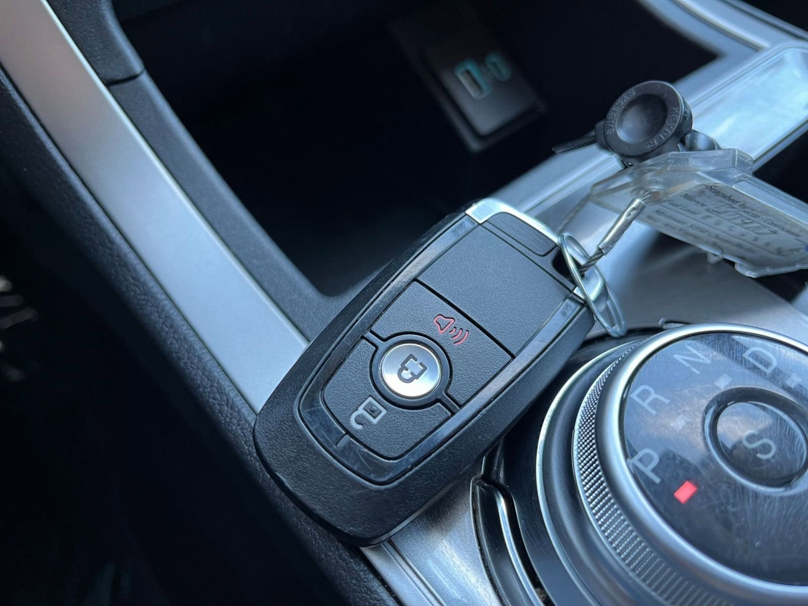 Used 2024 Ford Edge SEL image 22