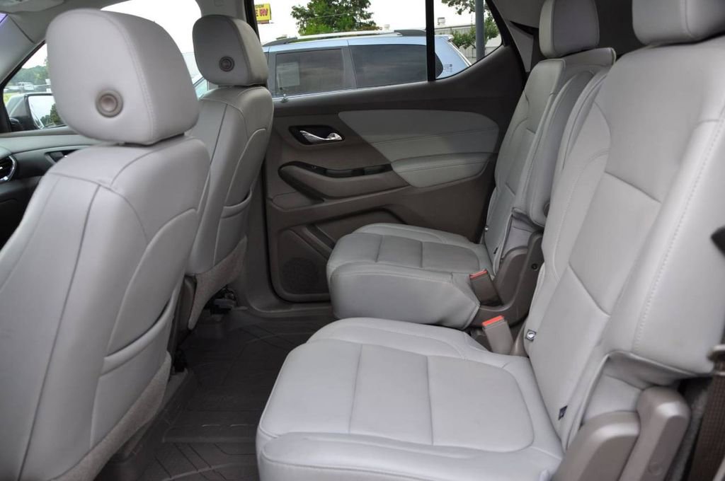 Used 2020 Chevrolet Traverse Premier image 12