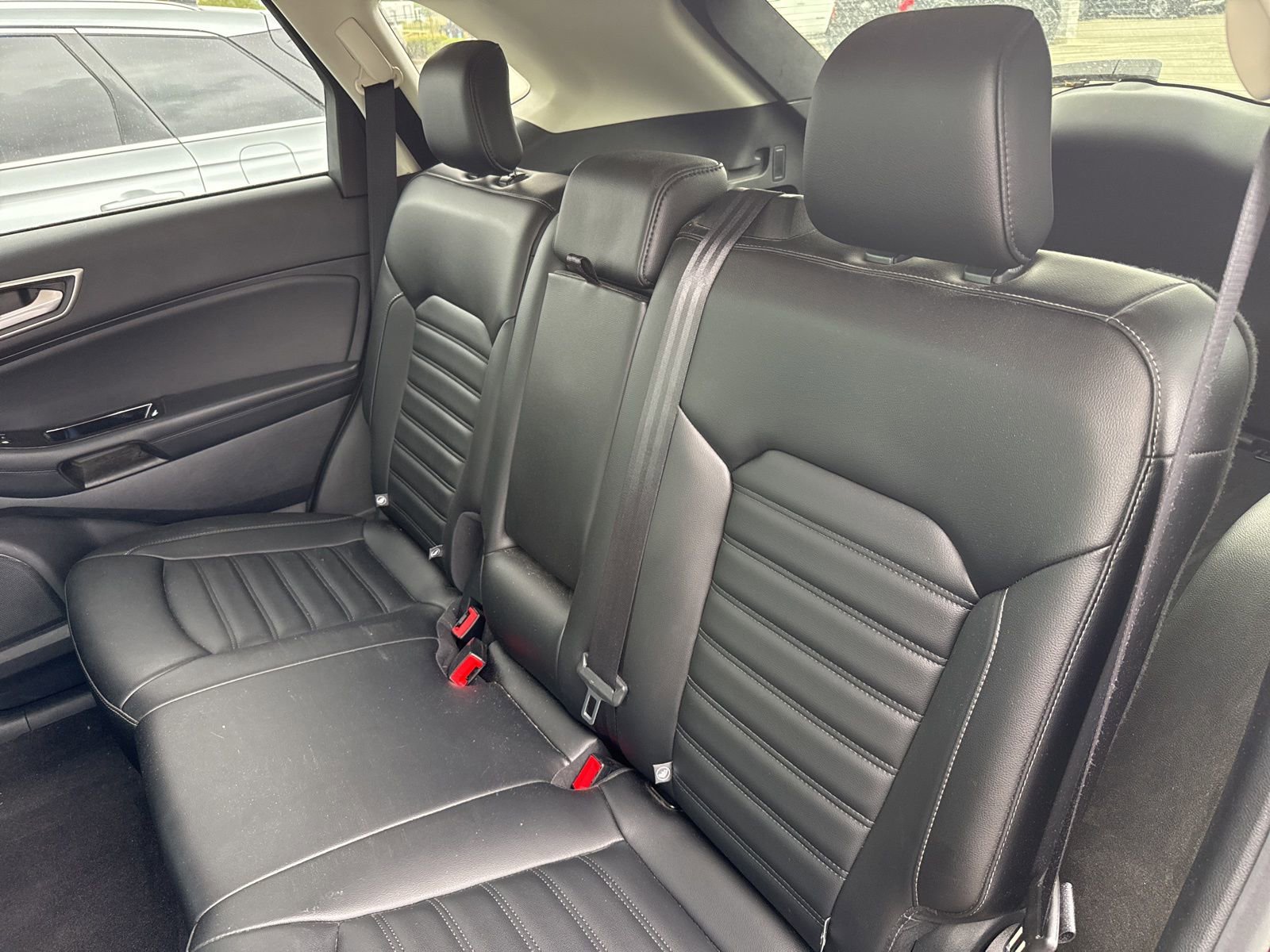 Used 2020 Ford Edge SEL image 14