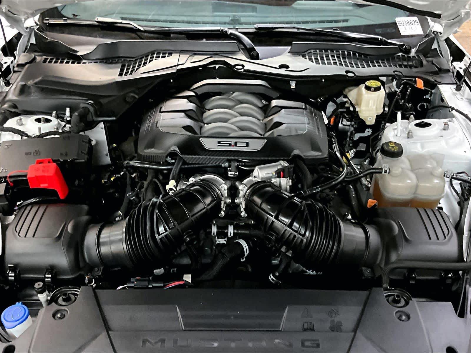 Used 2025 Ford Mustang GT RWD image 13