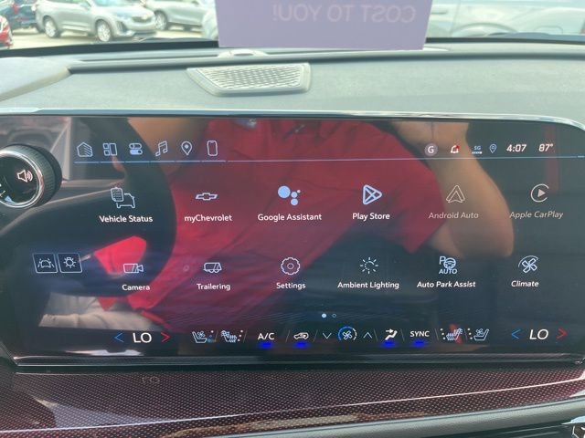 New 2026 Chevrolet Traverse RS w/ LPO, Floor Liner Package FWD image 38