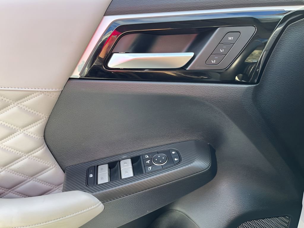 Used 2023 Mitsubishi Outlander SEL image 25