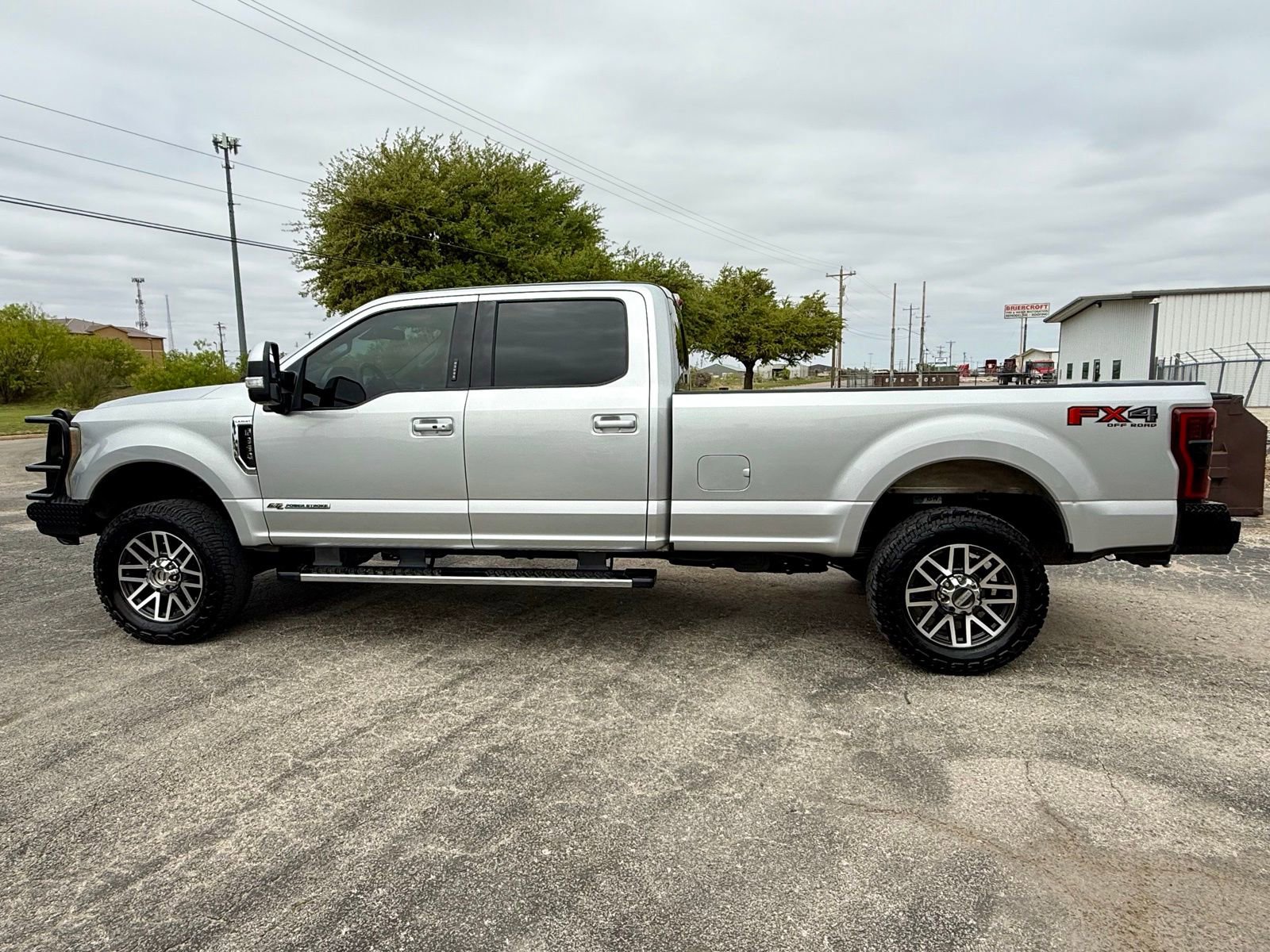Used 2019 Ford F350 Lariat w/ Lariat Ultimate Package image 7