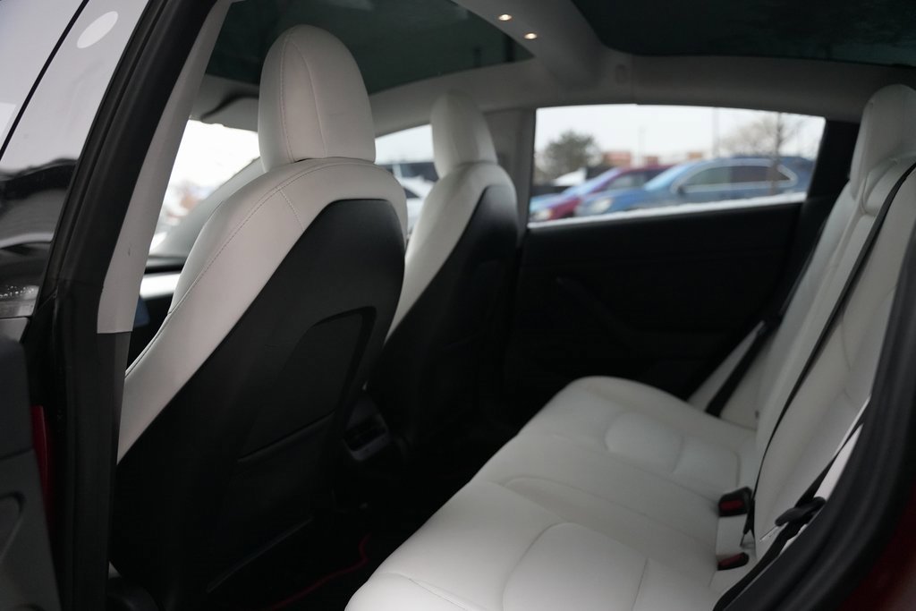 Used 2021 Tesla Model 3 Performance image 39