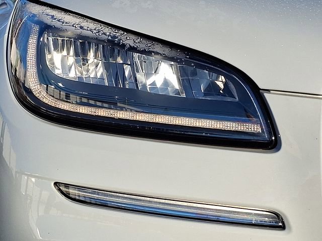 Used 2025 Lincoln Corsair FWD image 9