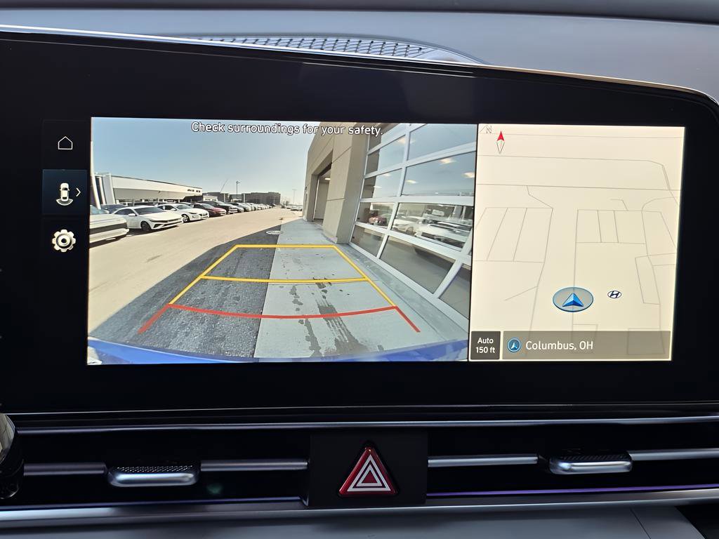 Certified 2025 Hyundai Elantra Limited image 31
