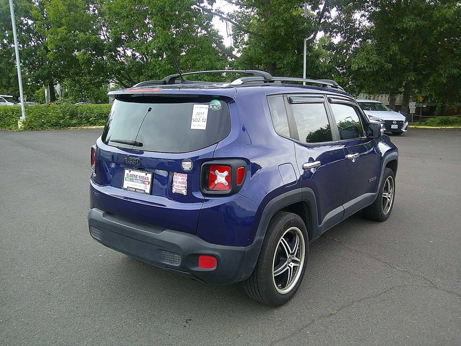 Used 2017 Jeep Renegade Altitude AWD/4WD image 5