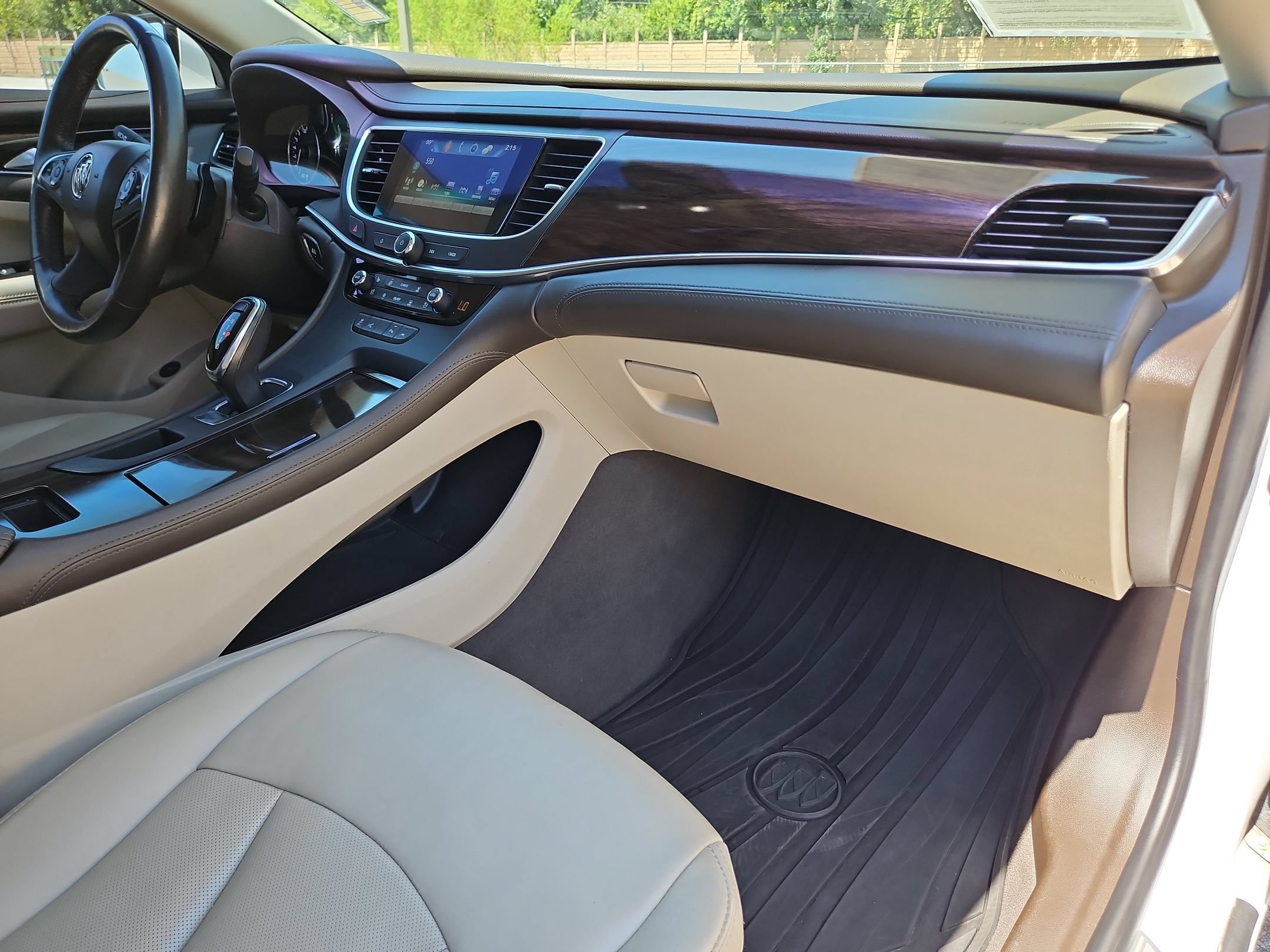 Used 2018 Buick LaCrosse Premium w/ Driver Confidence Package #2 FWD image 28