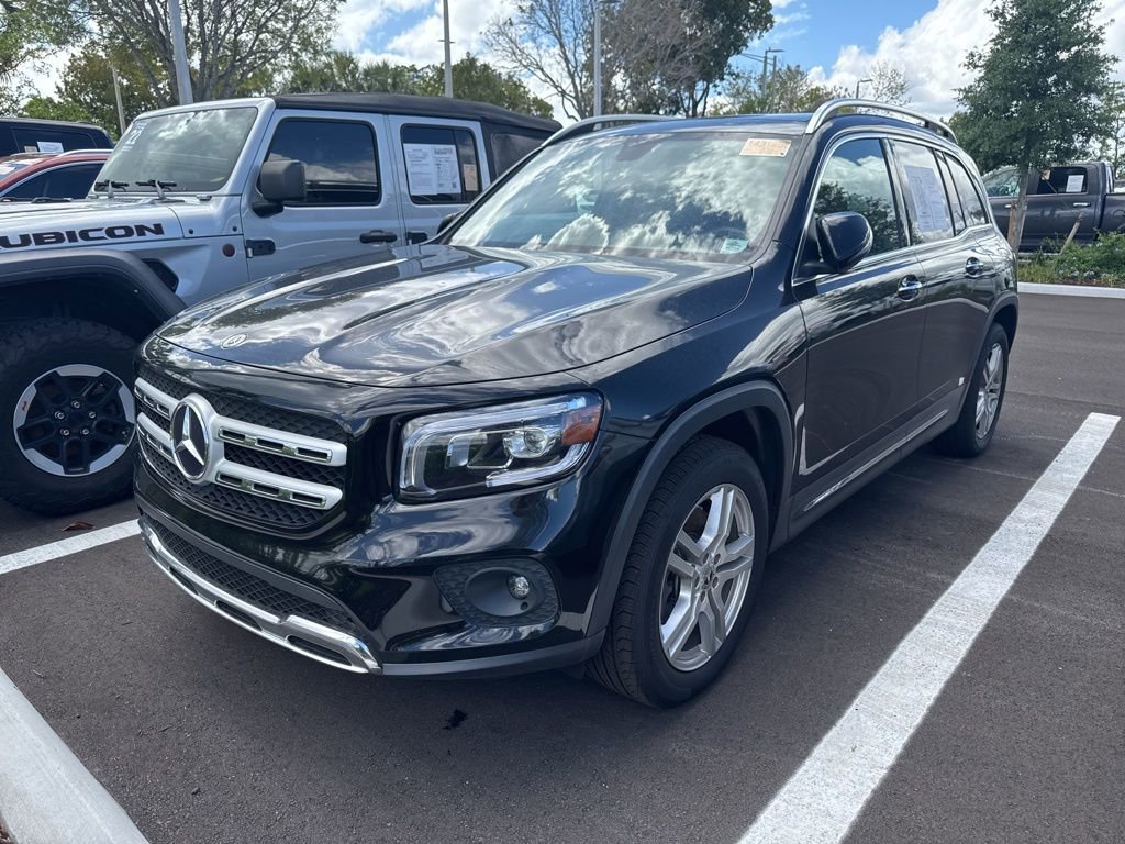 Used 2022 Mercedes-Benz GLB 250 image 1