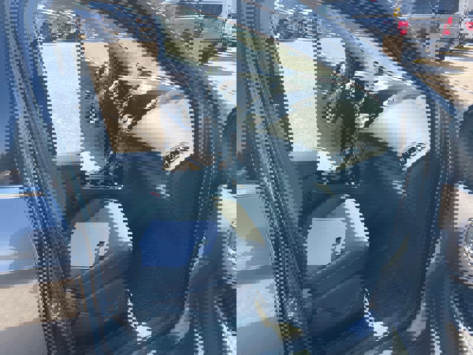 Used 2019 Ford Escape SE image 17