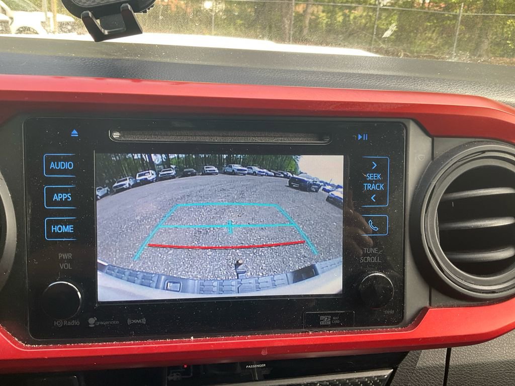 Used 2017 Toyota Tacoma TRD Sport image 24