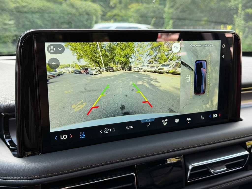New 2027 Lincoln Aviator AWD w/ Jet Appearance Package image 28