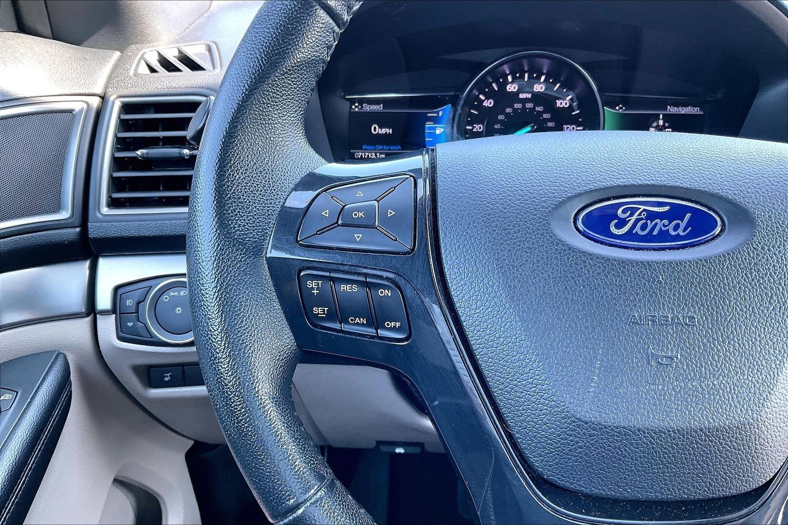 Used 2018 Ford Explorer XLT w/ Equipment Group 201A FWD image 11