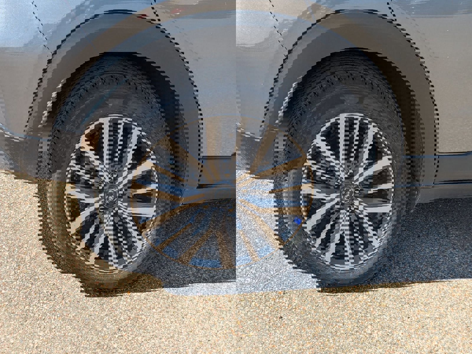 Used 2024 Nissan Kicks SV image 57