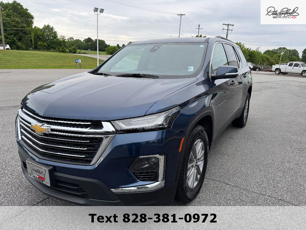 Used 2023 Chevrolet Traverse LT