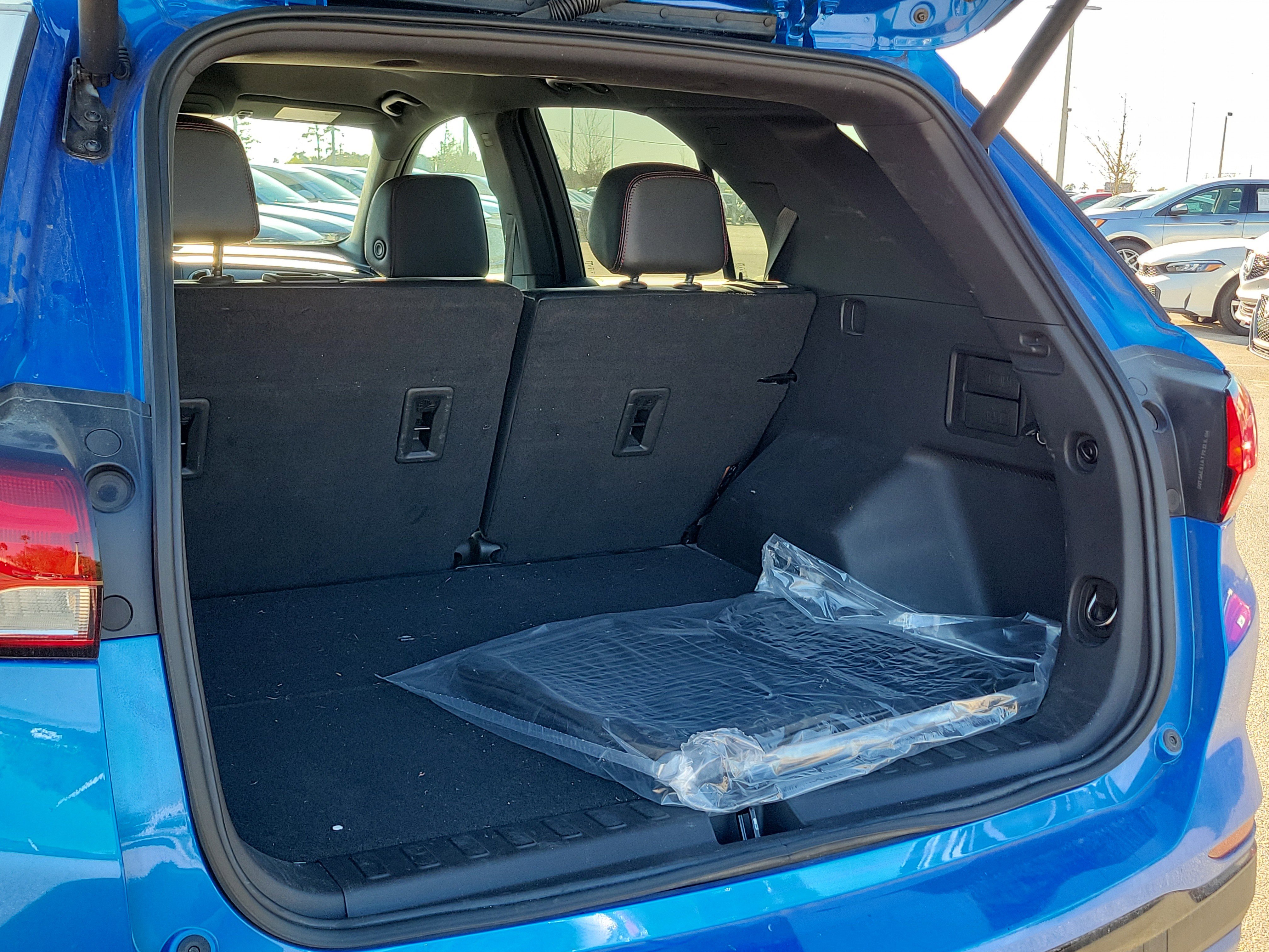 Used 2024 Chevrolet Equinox RS image 11