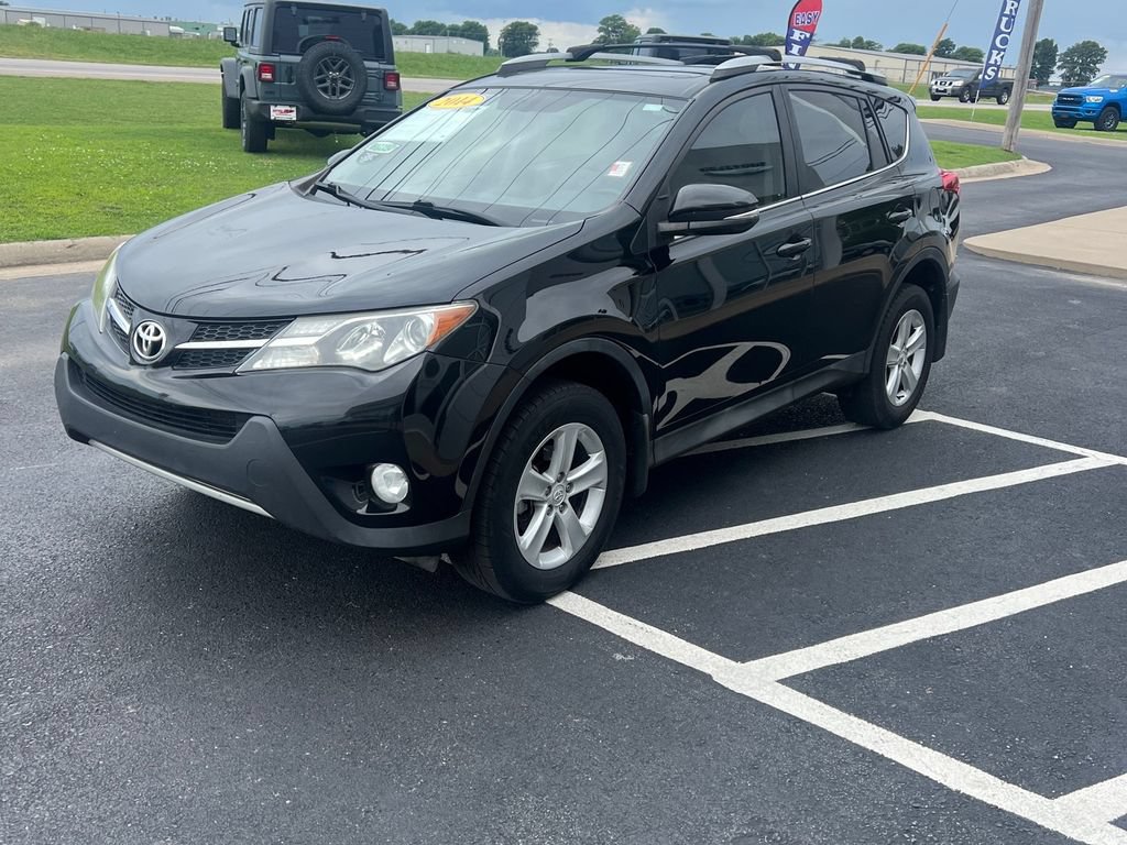 Used 2014 Toyota RAV4 XLE FWD image 3