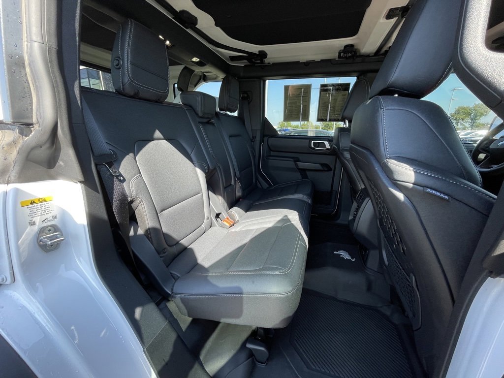 Used 2025 Ford Bronco Badlands image 29