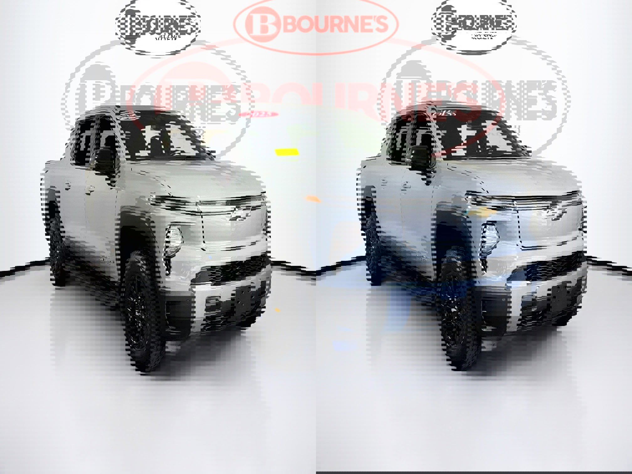 Used 2025 Chevrolet Silverado EV LT image 1