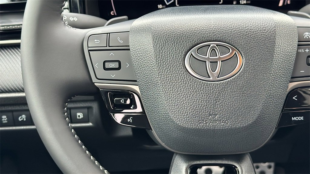 New 2026 Toyota Camry SE image 27