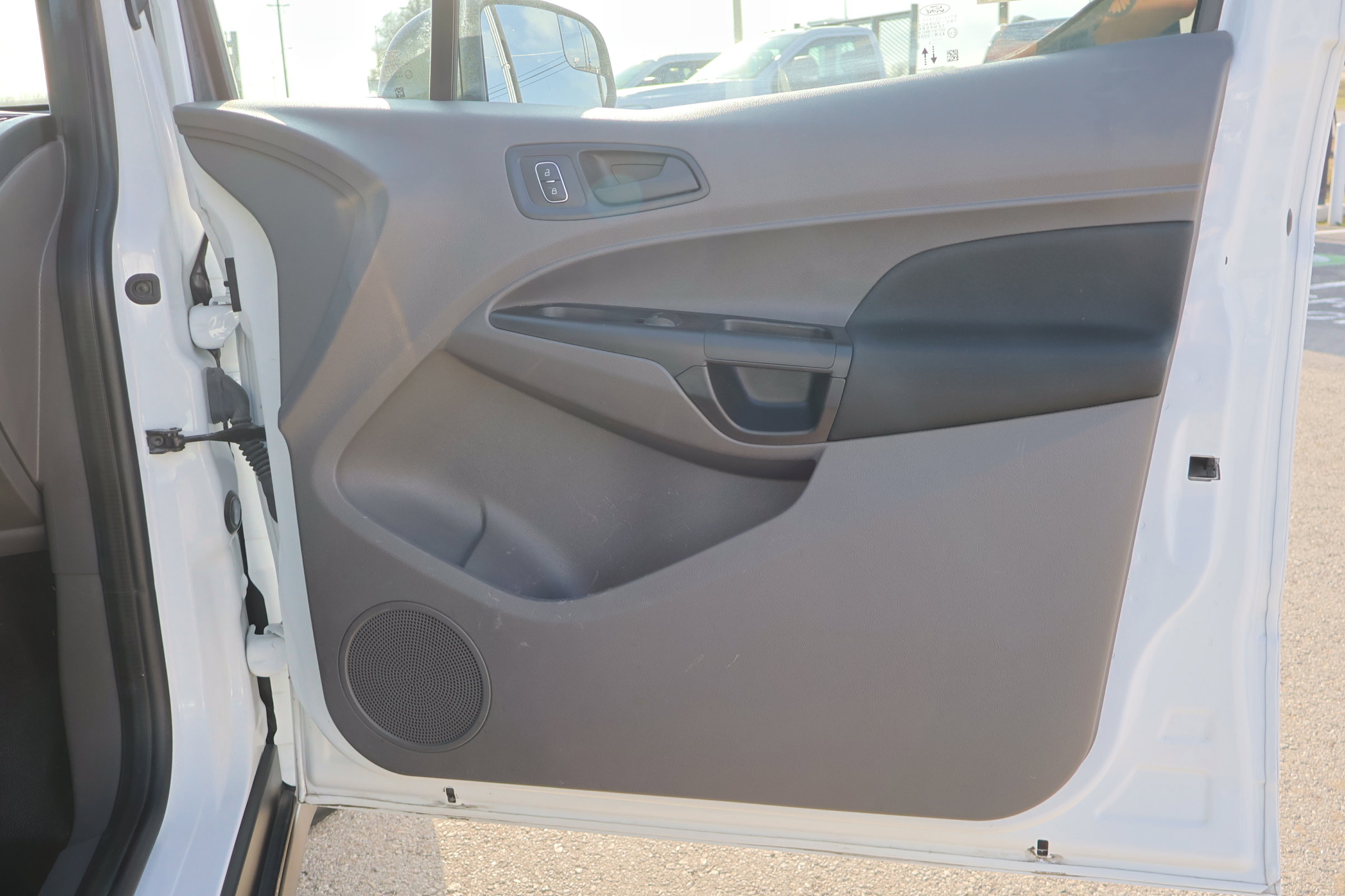 Certified 2023 Ford Transit Connect XL w/ Trailer Tow Package image 14