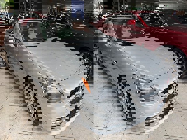 Used 2016 Mercedes-Benz SLK 300 image 17