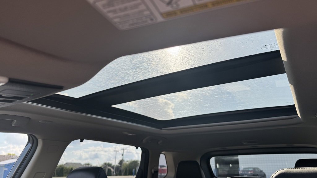 Used 2022 Nissan Rogue Platinum w/ Head-Up Display Package image 29