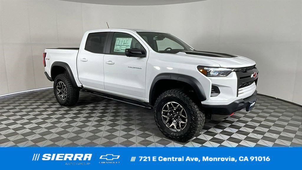 New 2025 Chevrolet Colorado ZR2 w/ Technology Package