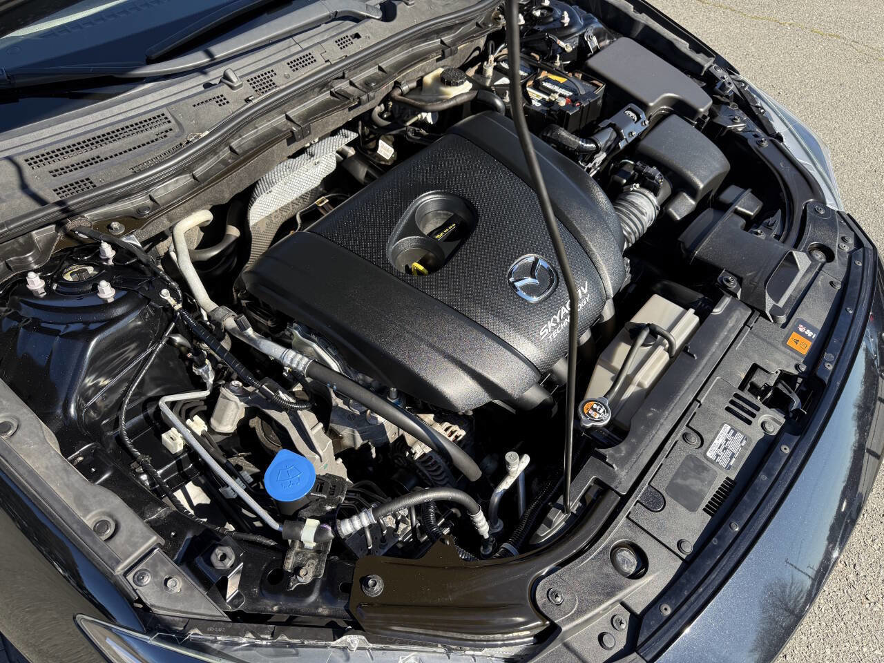 Used 2017 MAZDA MAZDA3 Sport image 25