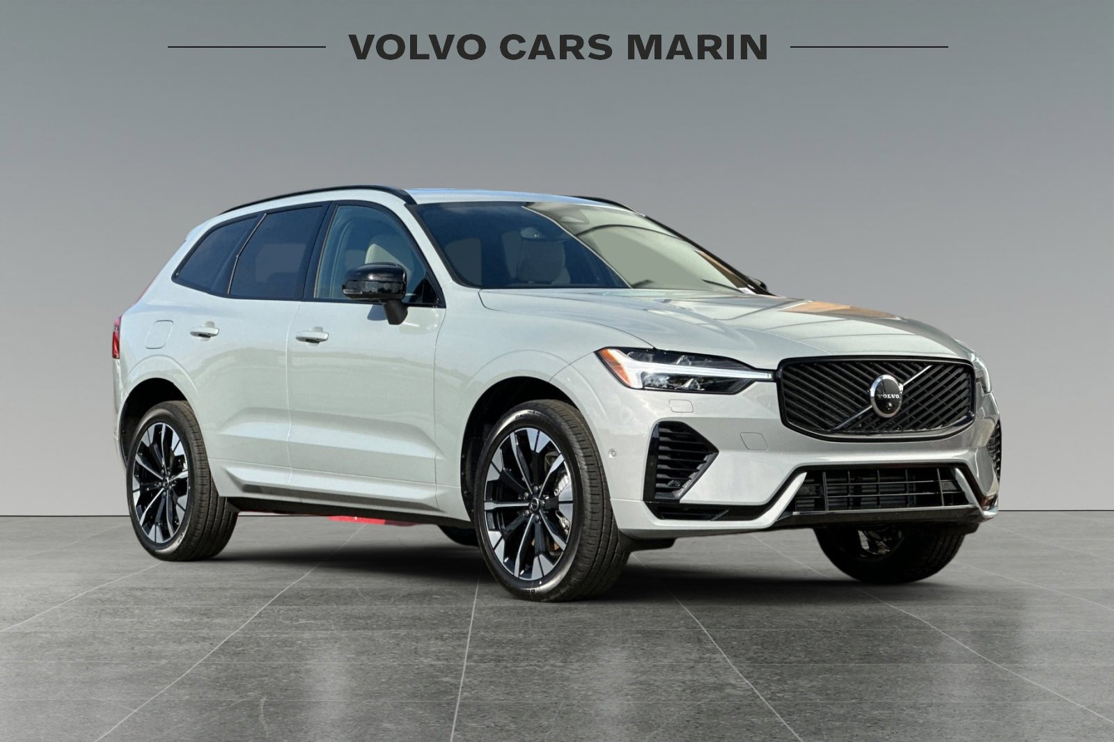 New 2026 Volvo XC60 T8 Plus w/ Climate Package image 9