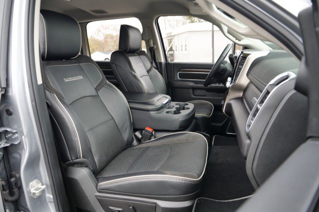 Used 2024 RAM 5500 Laramie image 46