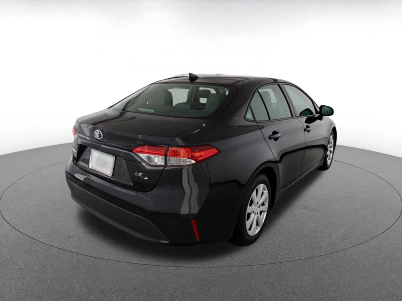 Used 2025 Toyota Corolla LE FWD image 9
