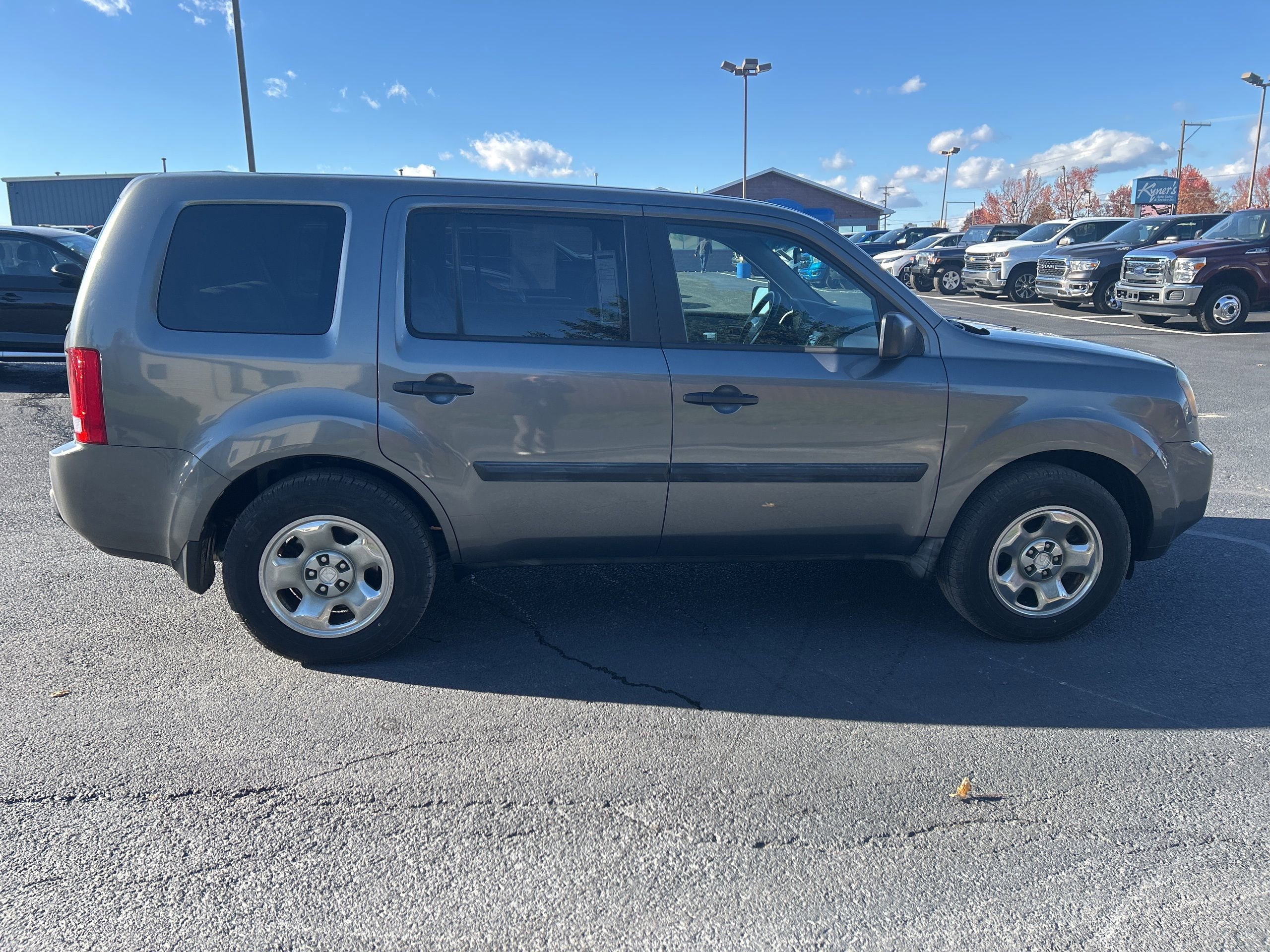 Used 2011 Honda Pilot LX image 7