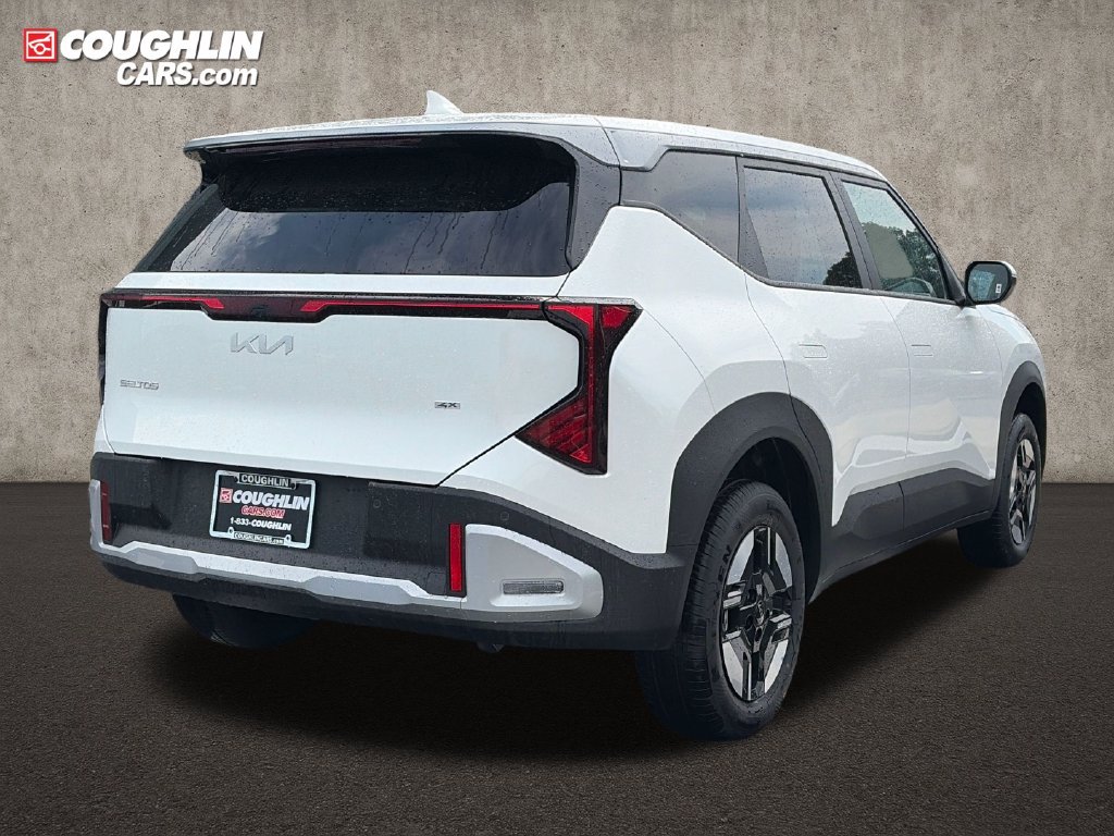 New 2027 Kia Seltos LX AWD/4WD image 8