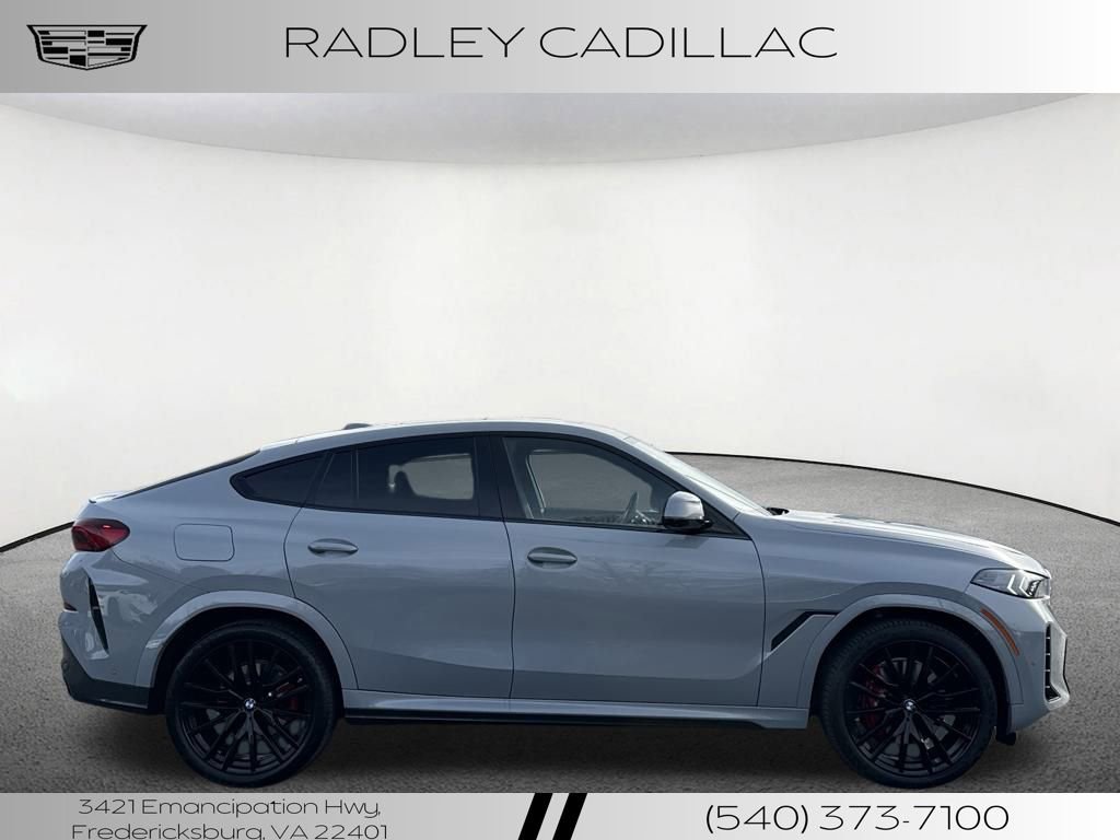 Used 2025 BMW X6 xDrive40i w/ Executive Package image 22