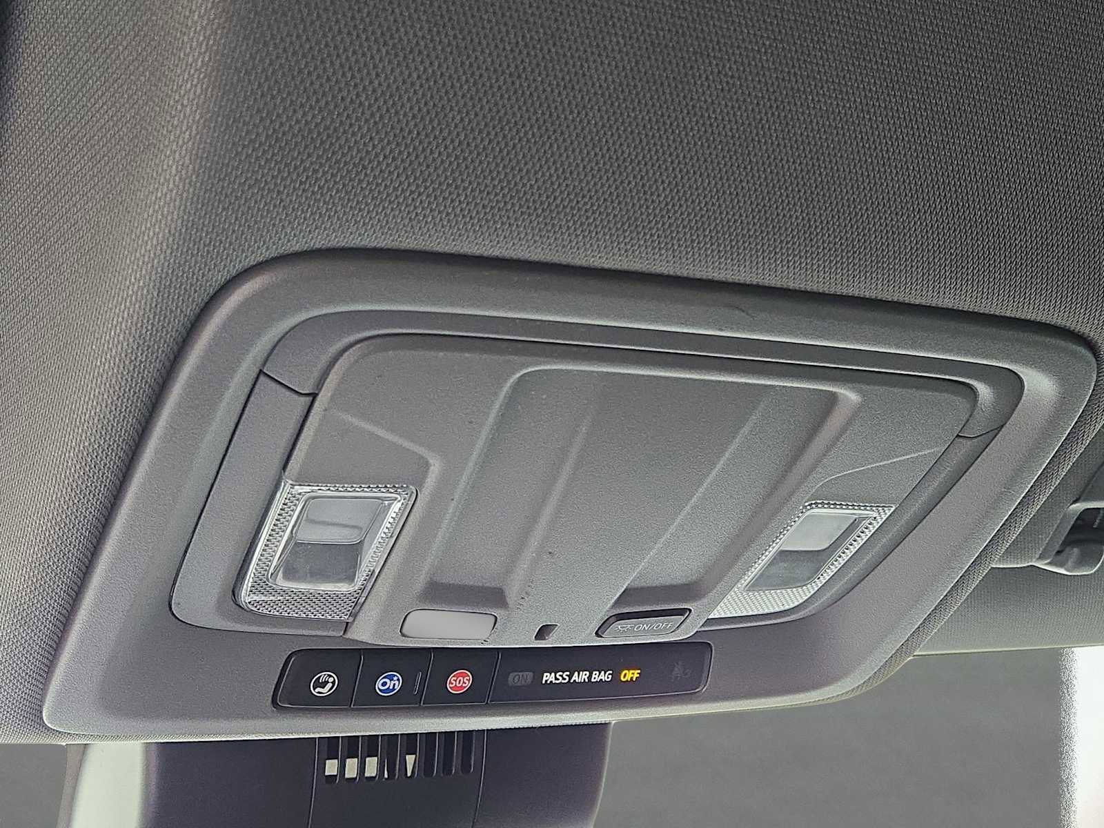 Used 2022 Chevrolet Silverado 1500 Custom image 25