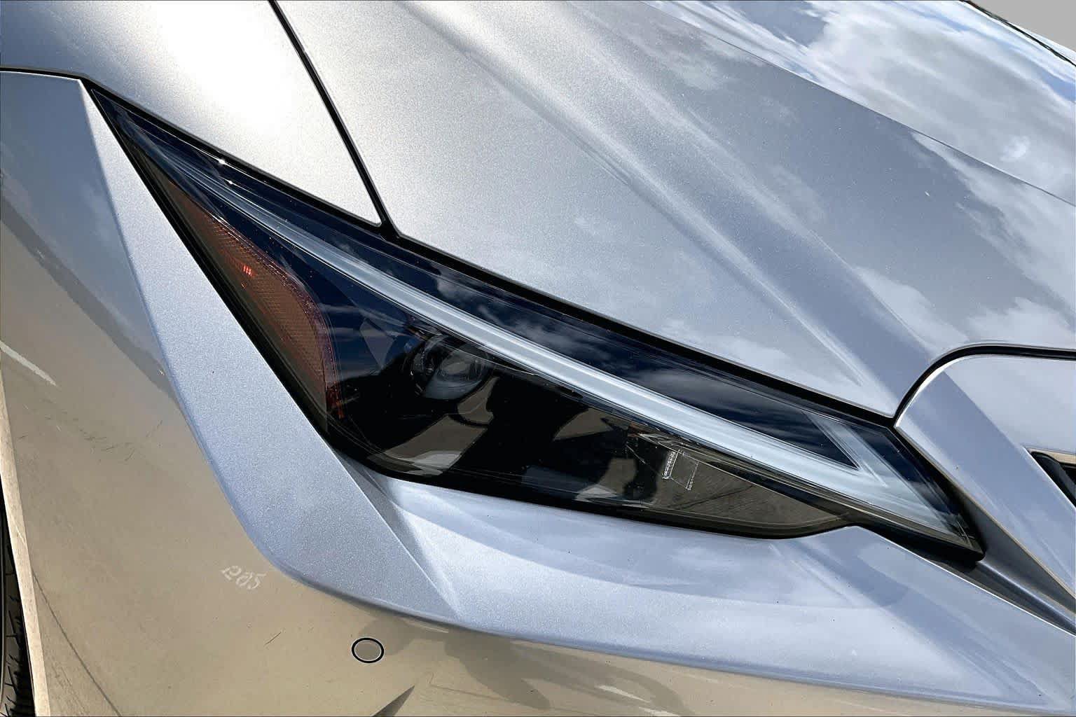 Used 2023 Lexus IS 350 F Sport w/ Navigation Package RWD image 27