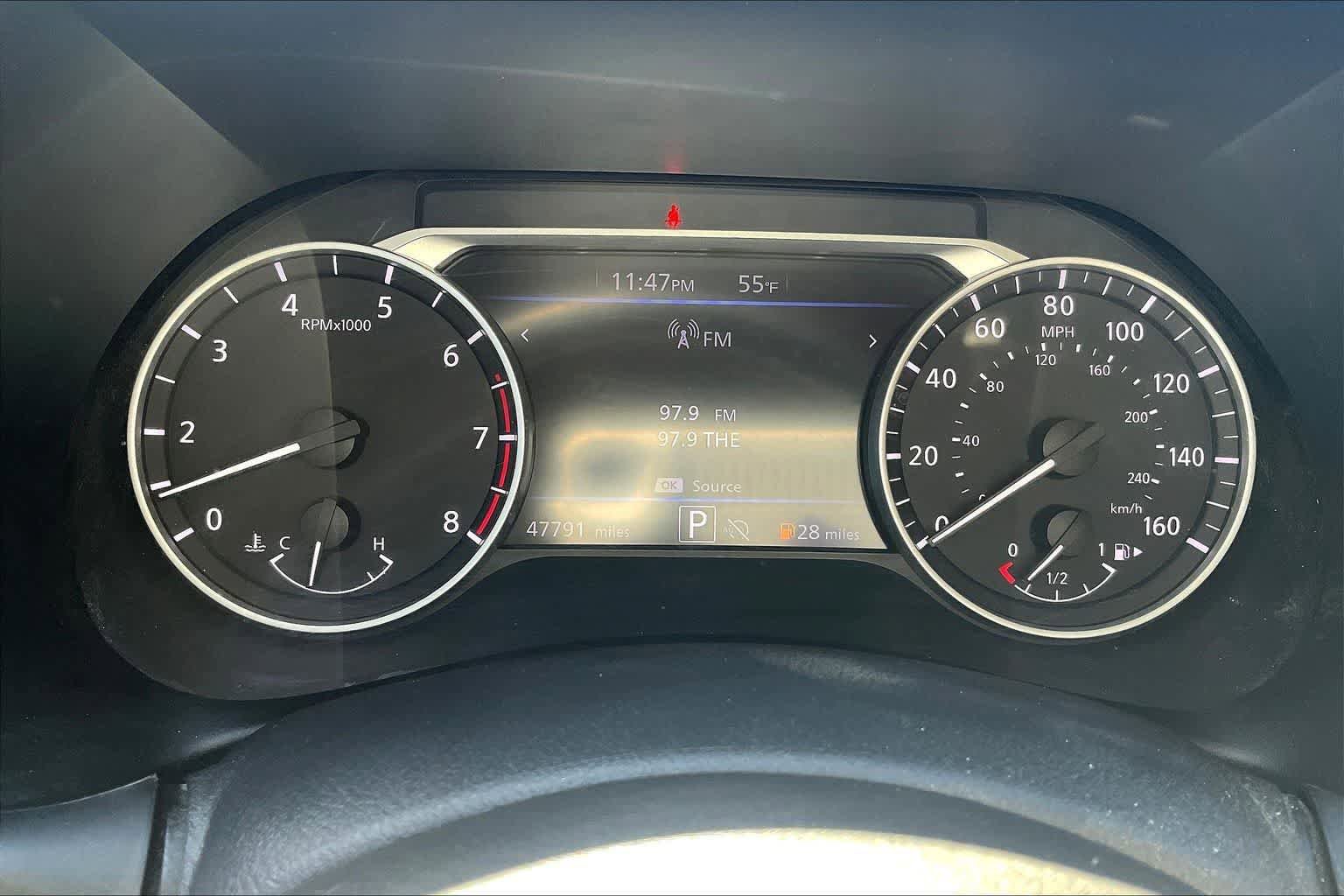 Used 2024 Nissan Sentra SV FWD image 17