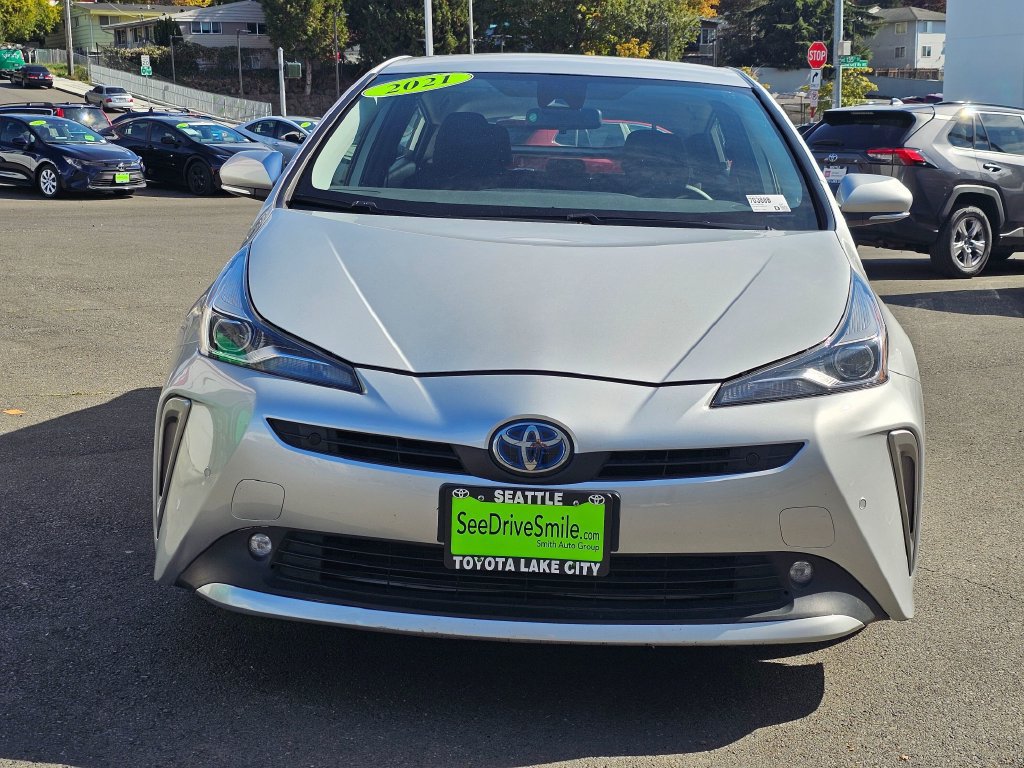 Used 2021 Toyota Prius LE AWD/4WD image 2
