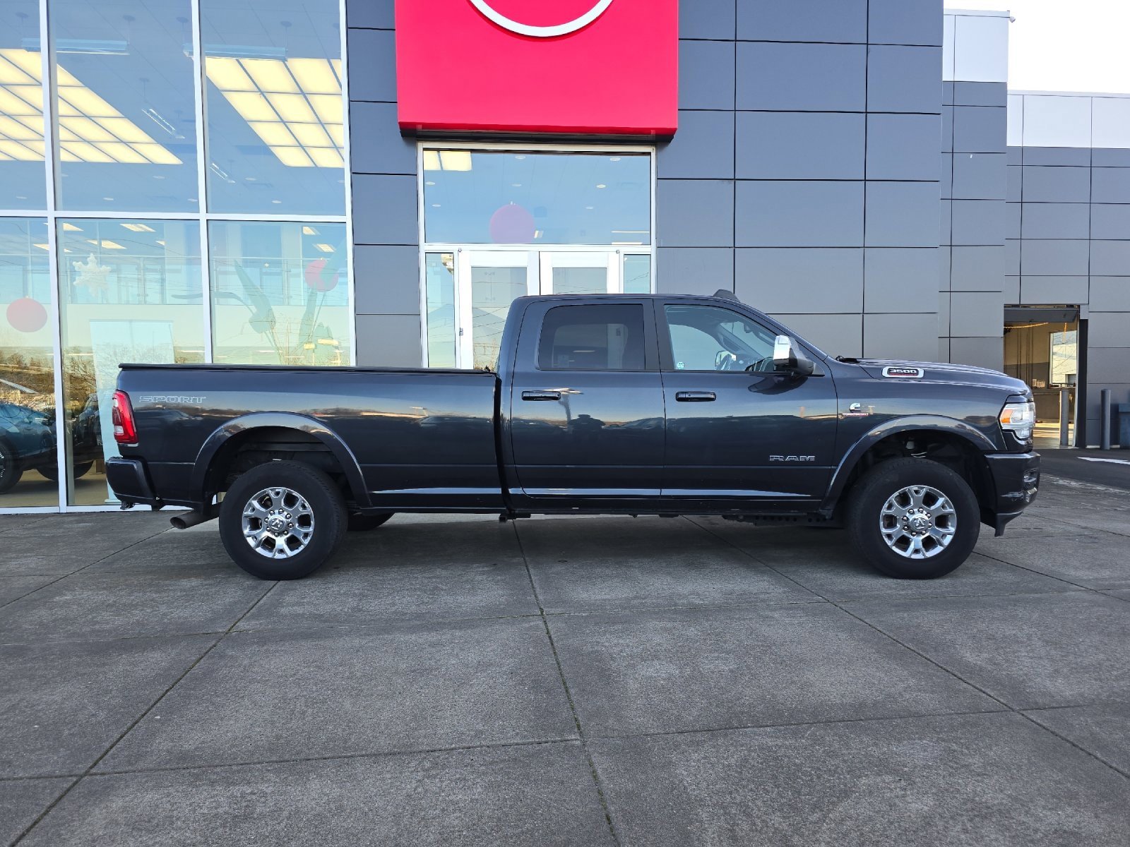 Used 2020 RAM 3500 Laramie image 2