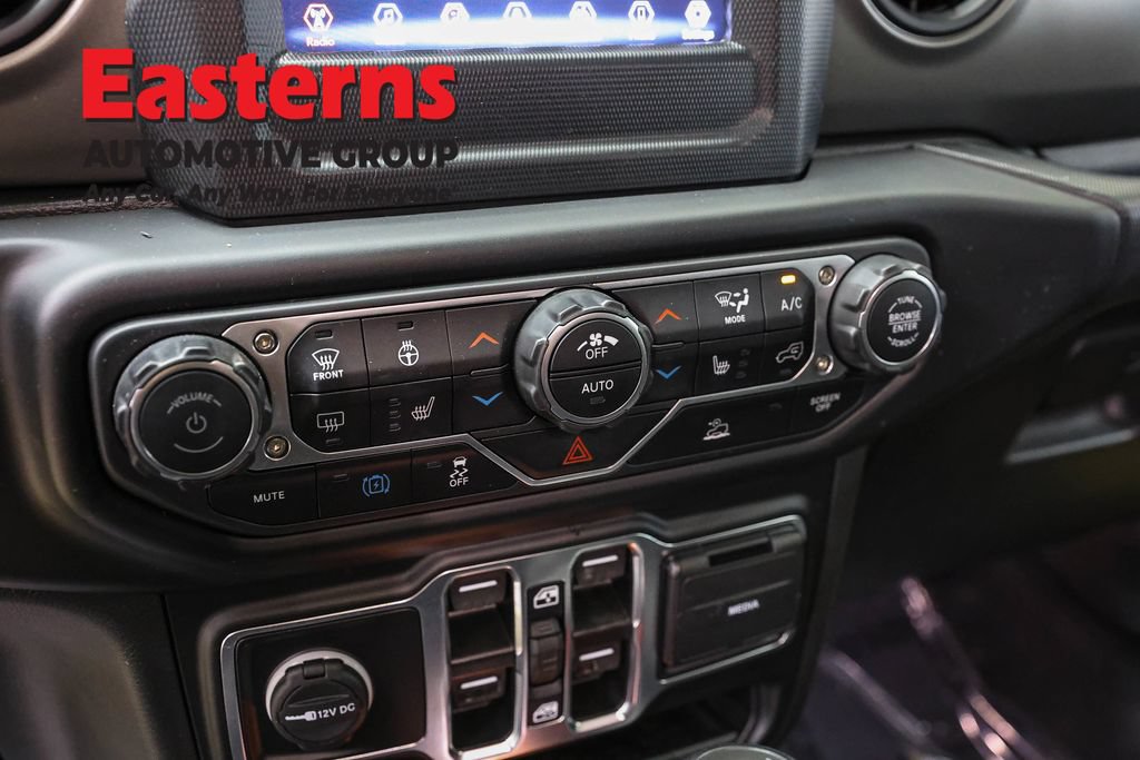 Used 2023 Jeep Wrangler Unlimited w/ Cold Weather Group AWD/4WD image 20