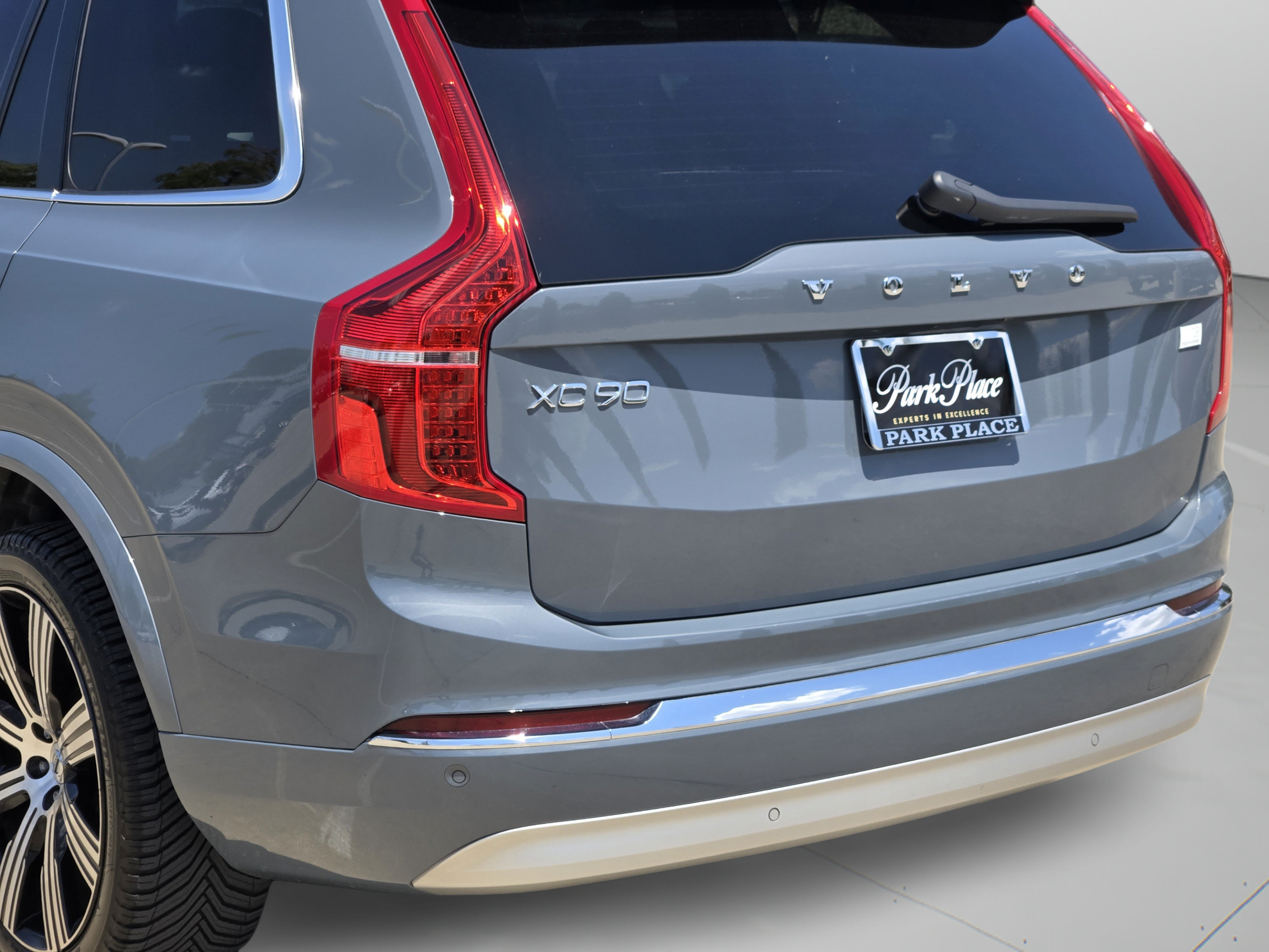 Used 2022 Volvo XC90 T8 Inscription AWD/4WD image 39
