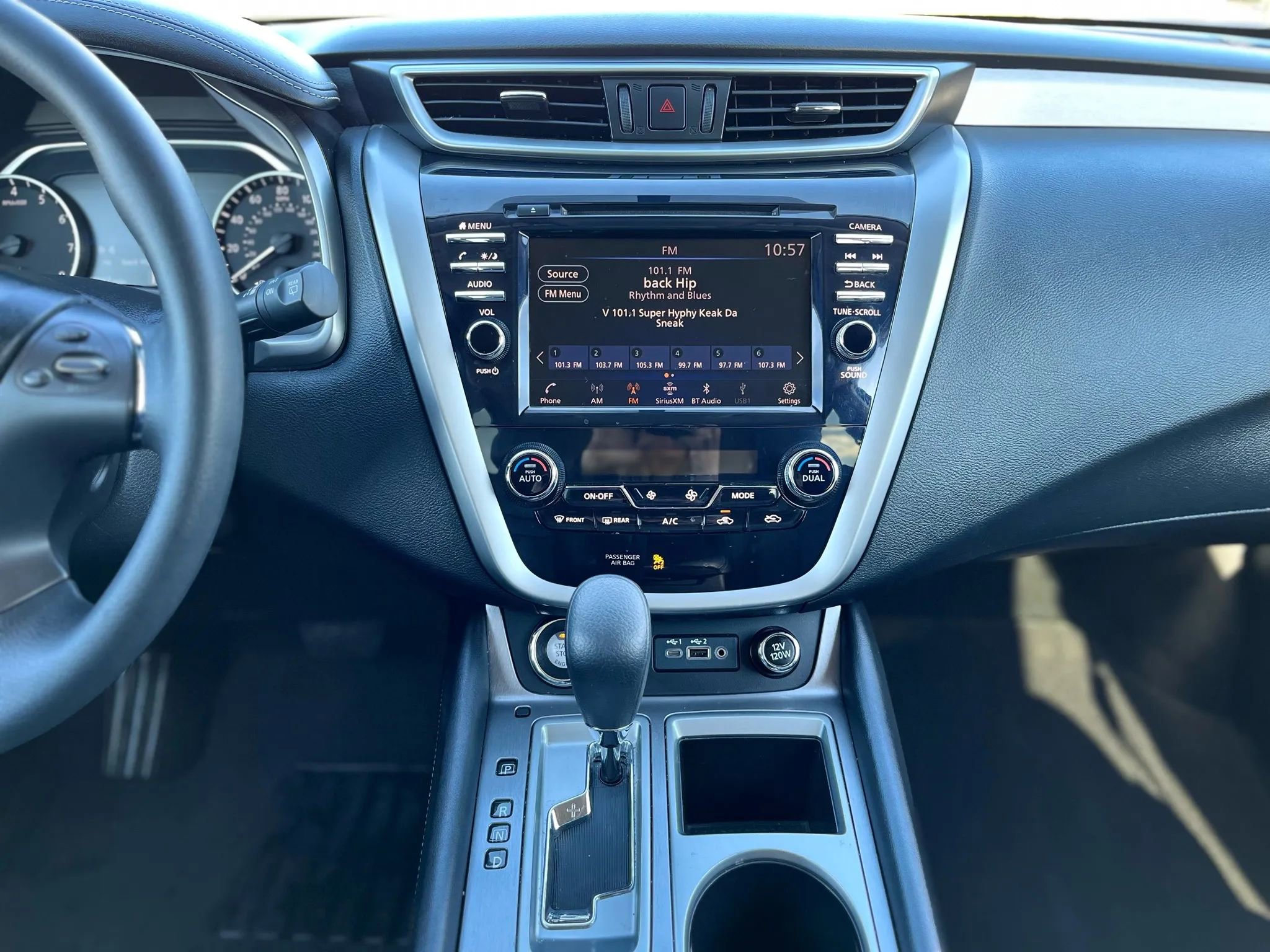 Used 2019 Nissan Murano S FWD image 16