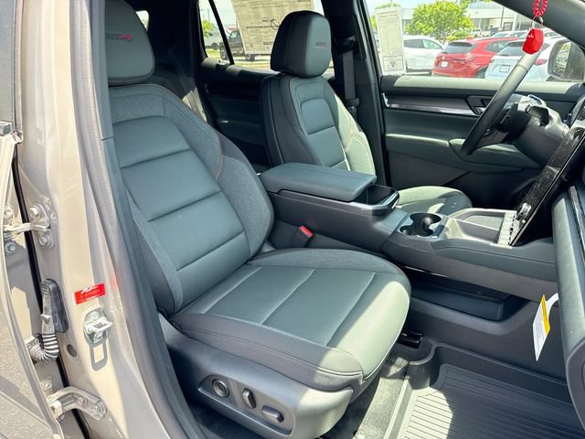 New 2026 GMC Terrain AT4 w/ Convenience Package III AWD/4WD image 25