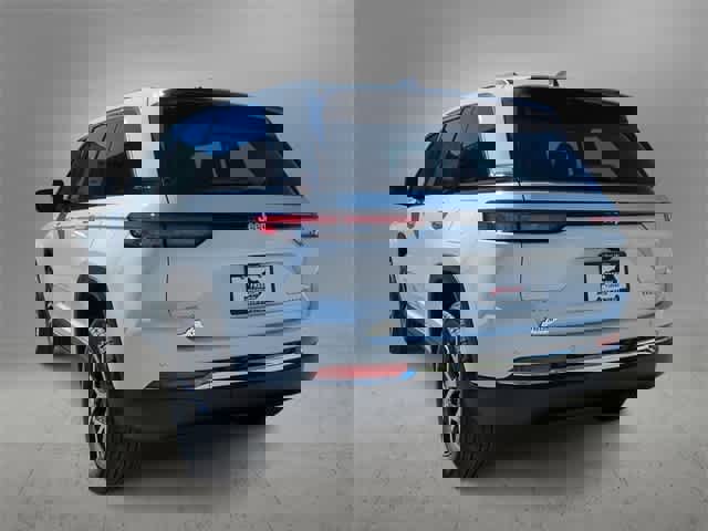 New 2025 Jeep Grand Cherokee Limited image 6