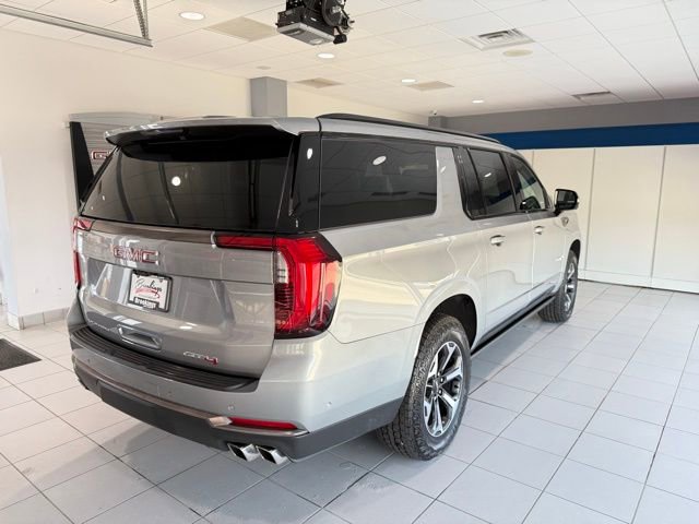 Used 2025 GMC Yukon XL AT4 Ultimate image 6